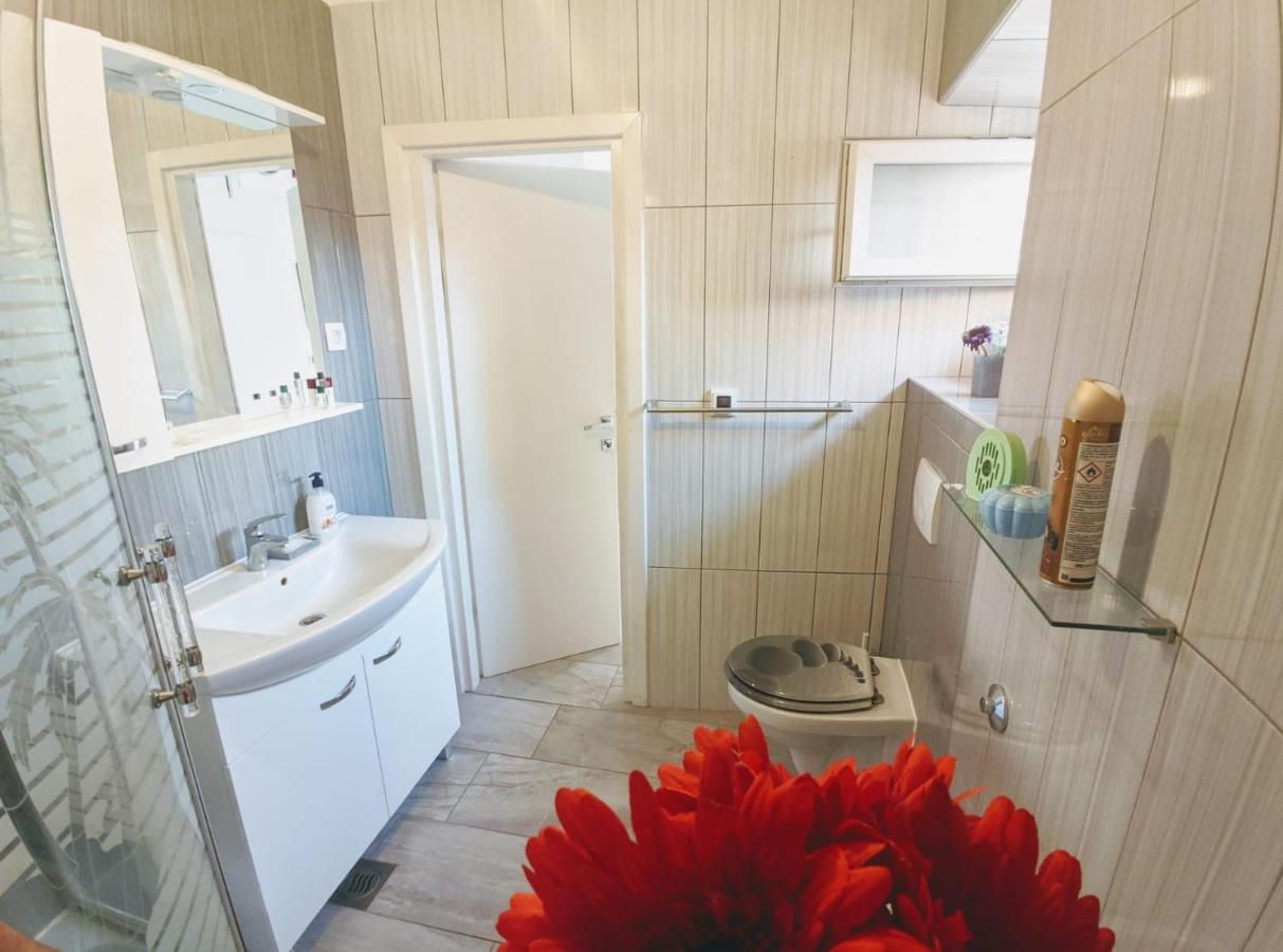 Glorianita Sweethome,Centro, Free Parking,Self Check- In Шибеник Екстер'єр фото