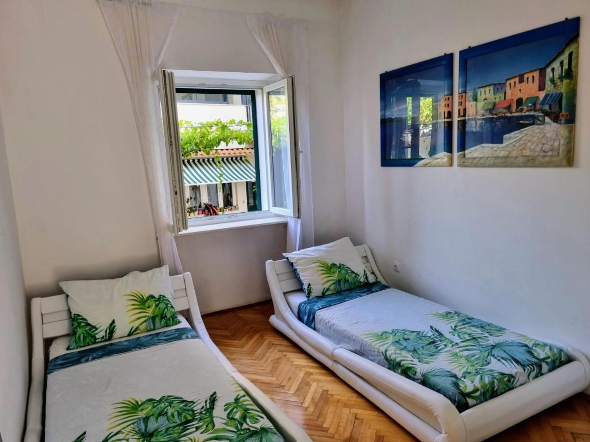 Glorianita Sweethome,Centro, Free Parking,Self Check- In Шибеник Екстер'єр фото
