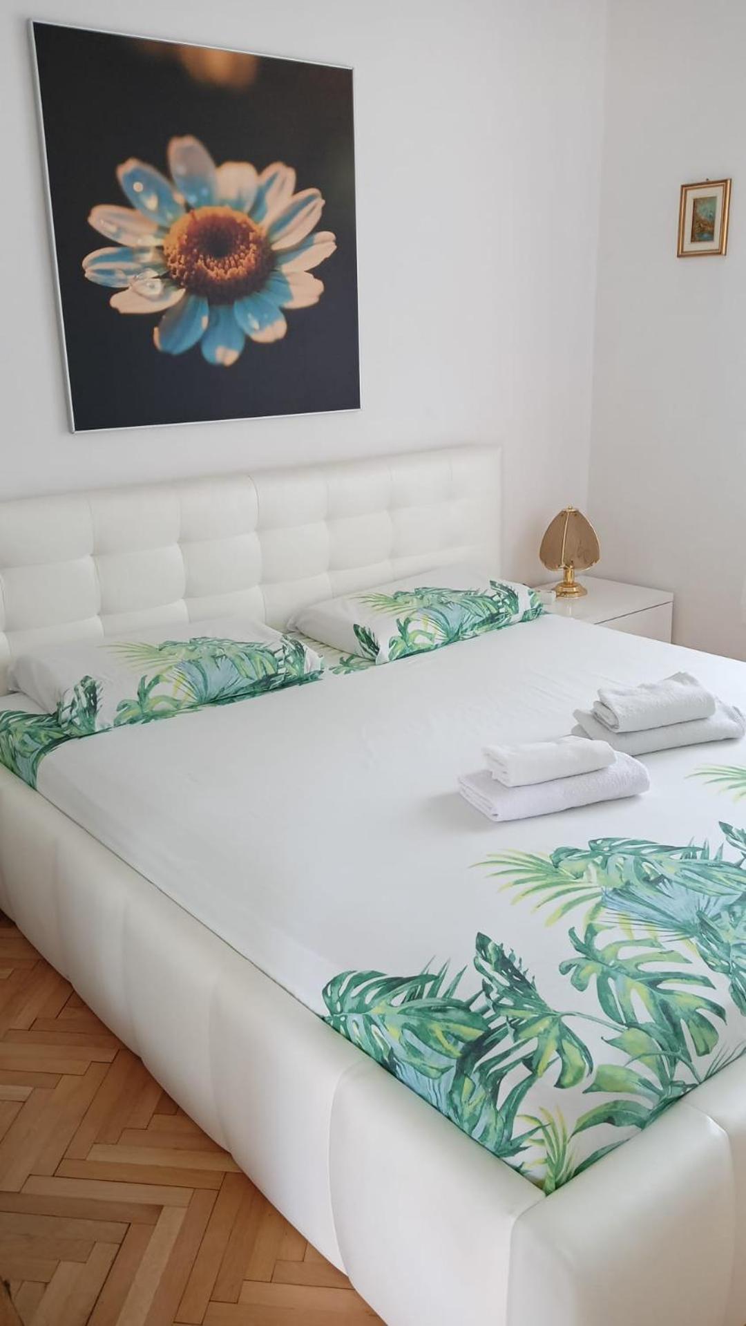 Glorianita Sweethome,Centro, Free Parking,Self Check- In Шибеник Екстер'єр фото